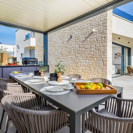 Villa Pelin By Villsy