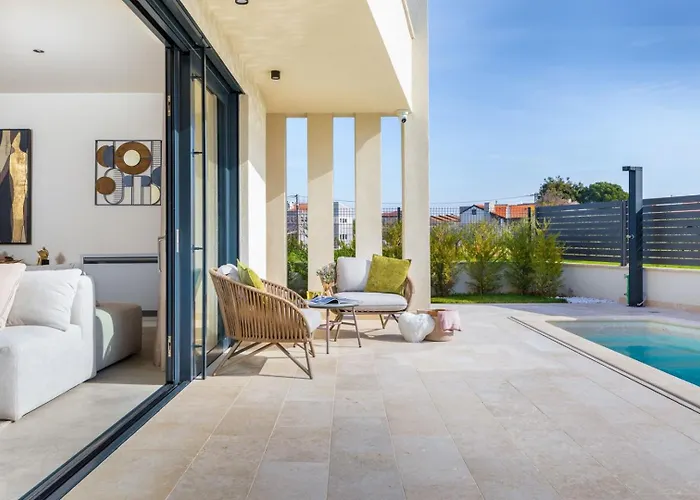 Pelin By Villsy Villa